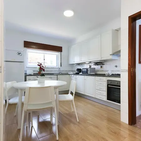 Charming - Sonias Guest house Lisbon