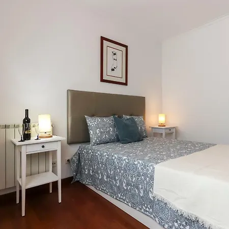 Charming - Sonias Guest house *